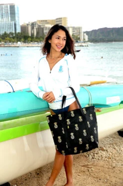 Hawaii Loa Jacket - UPF 50: White -Hawaiian Style Shop Female with Tote Bag 63590.1620853158.1280.1280 28558.1708030118